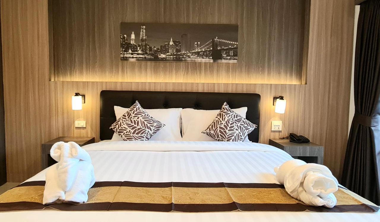 The Room Boutique Hotel Sakon Nakhon Extérieur photo