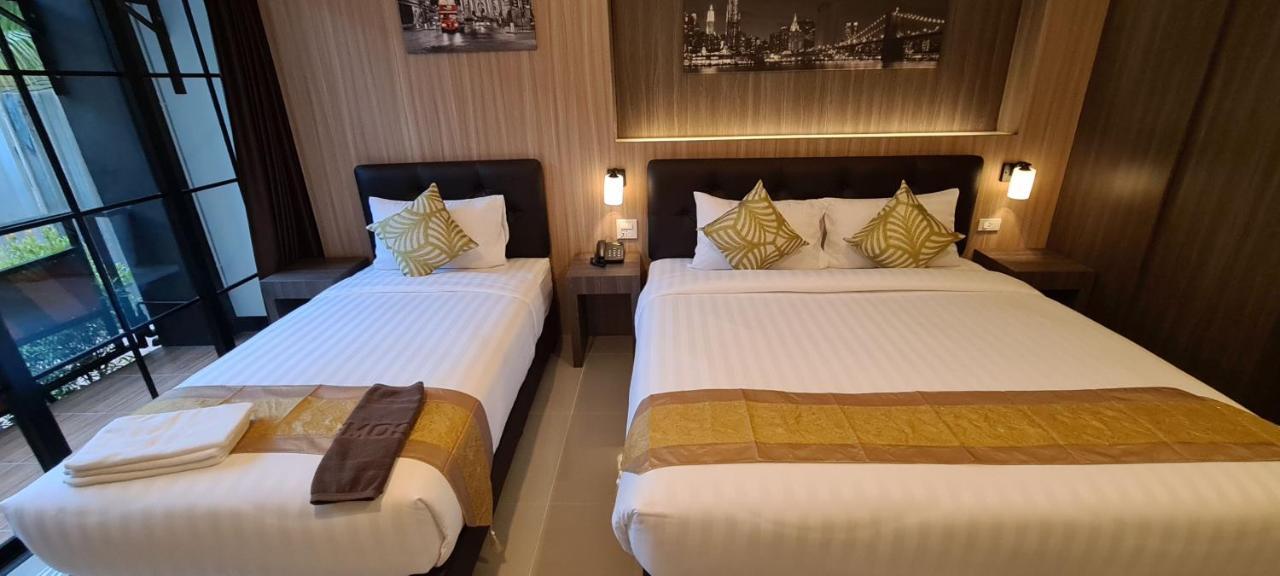 The Room Boutique Hotel Sakon Nakhon Extérieur photo